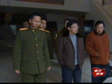 曹蘇民到人武部綜合辦公大樓現(xiàn)場(chǎng)辦公